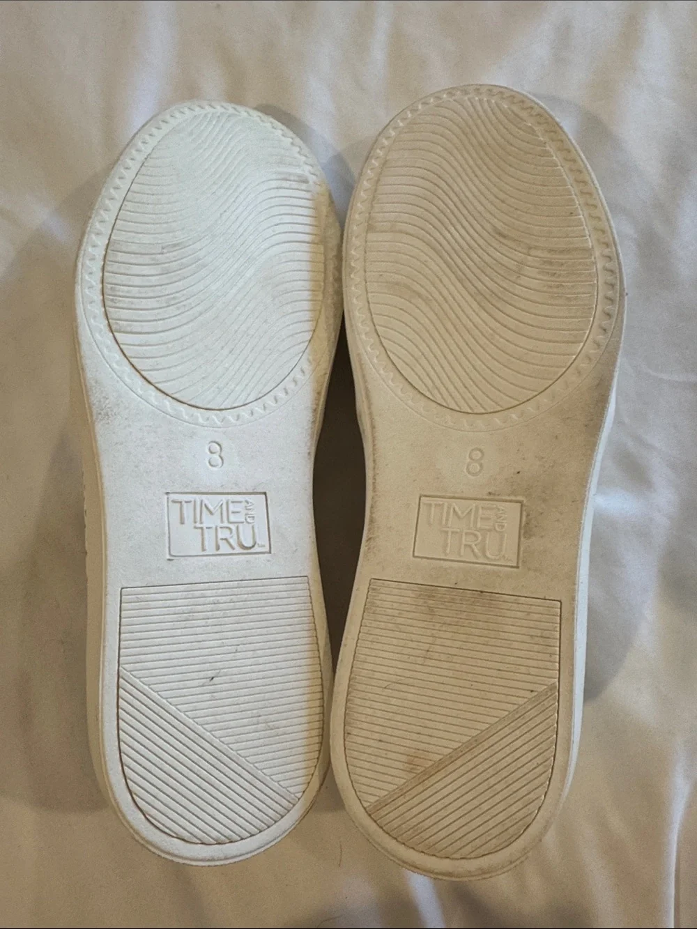 Time and Tru Perforated  Slip-On 8